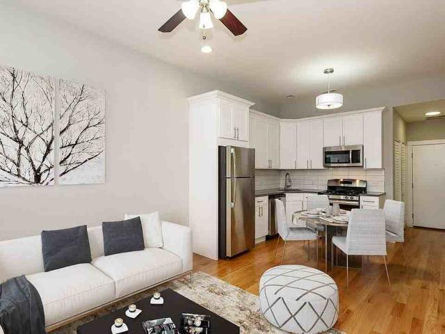 Condo for rent in Chicago Park, Illinois