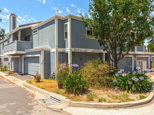 Condo for rent in Hercules, California