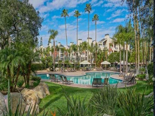 Condo for rent in Canoga Park, California