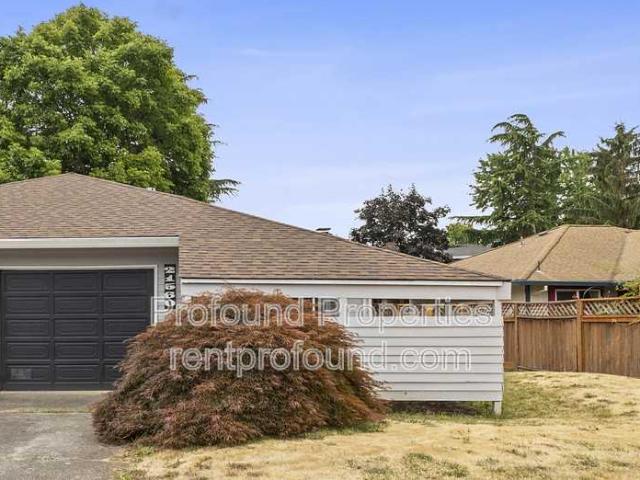 Condo for rent in Oregonia