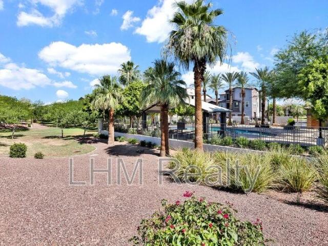 Condo for rent in Phoenix