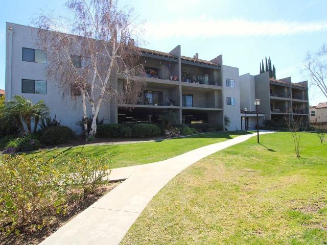 Condo for rent in Redlands