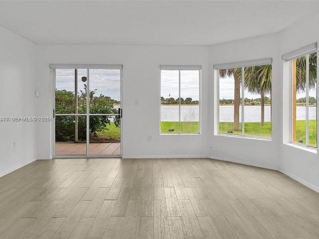 Condo for rent in Oakland Park, Florida