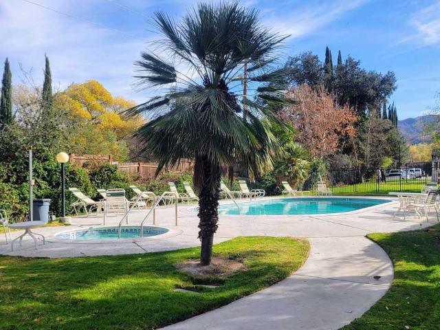 Condo for rent in Newhall
