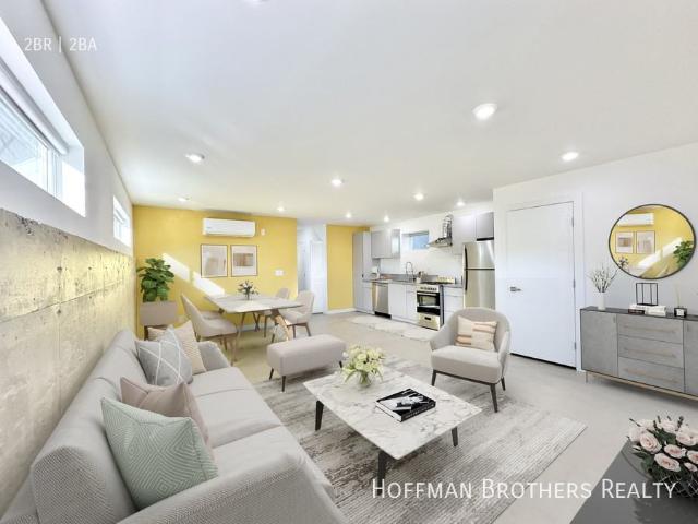 Condo for rent in Canoga Park, California