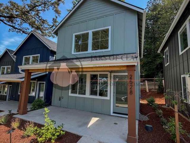 Condo for rent in Oregonia