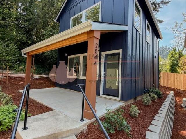 Condo for rent in Oregonia