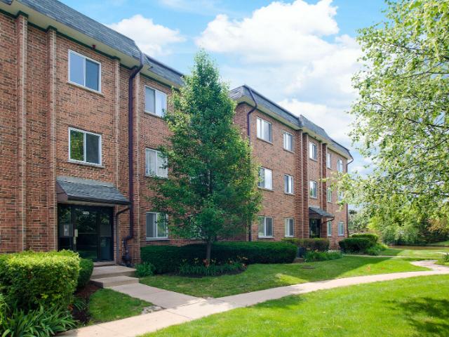 Condo for rent in Schaumburg, Illinois