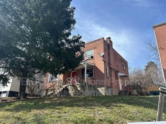 Condo for rent in Roselawn, Ohio