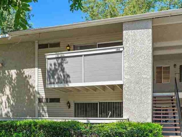 Condo for rent in Redlands, California
