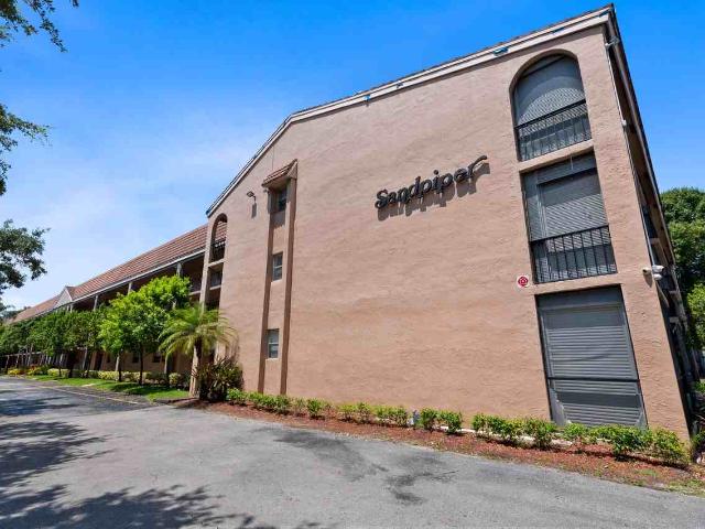 Condo for rent in Coral Springs, Florida