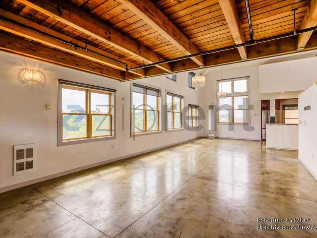 Condo for rent in Oakland, California