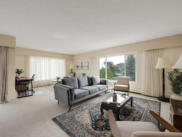 Condo for rent in Oaklands, Victoria