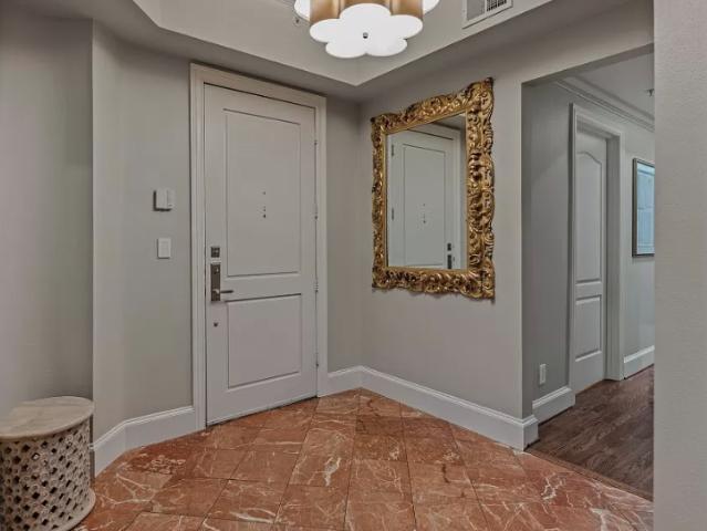 Condo for rent in Dallas