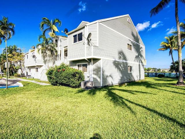 Condo for rent in Oakland Park, Florida