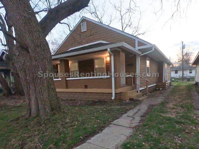 Condo for rent in Camby, Indiana
