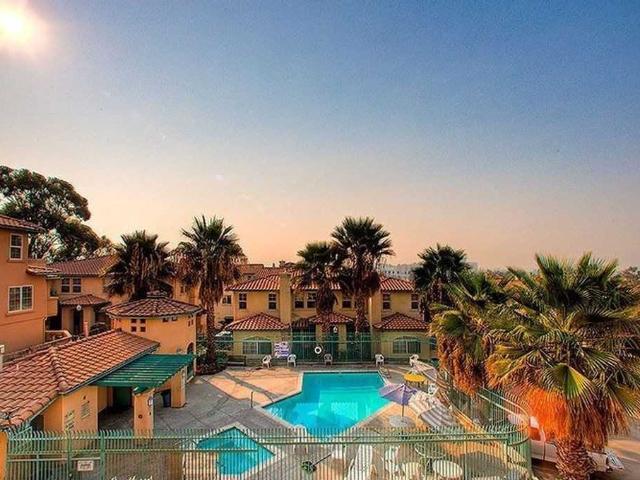 Condo for rent in Los Angeles