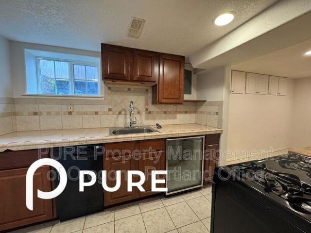 Condo for rent in Oregonia