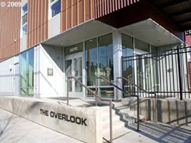 Condo for rent in Oregonia
