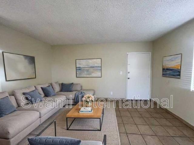 Condo for rent in Canoga Park, California