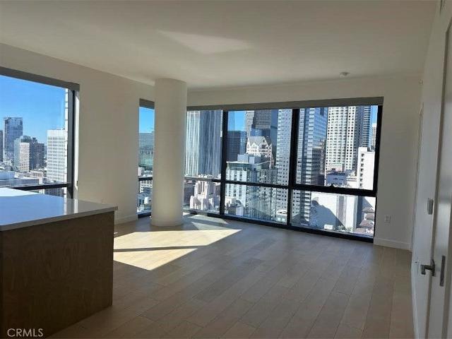 Condo for rent in Canoga Park, California