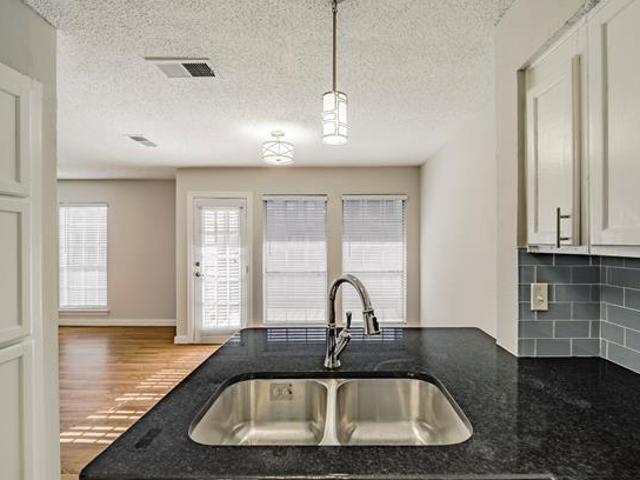 Condo for rent in Addison, Texas
