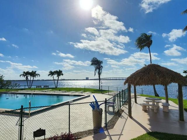 Condo for rent in Cape Coral, Florida