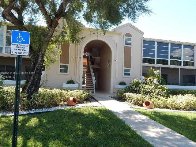 Condo for rent in Doral