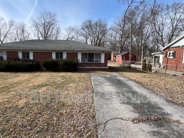 Condo for rent in Camby, Indiana