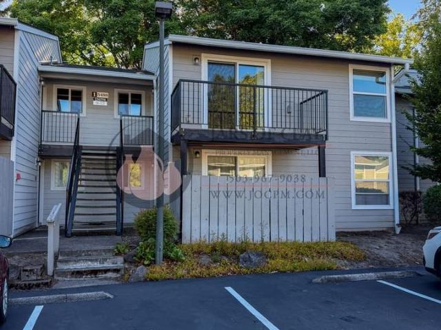 Condo for rent in Oregonia