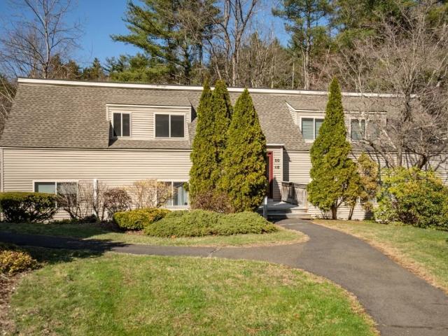 Condo for rent in Simsbury, Connecticut