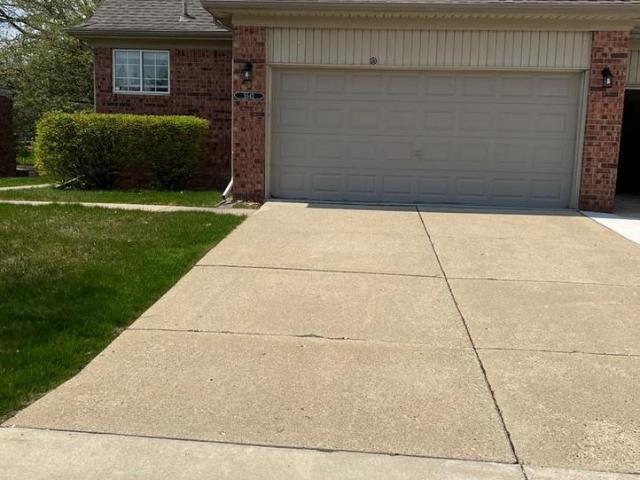 Condo for rent in Sterling Heights