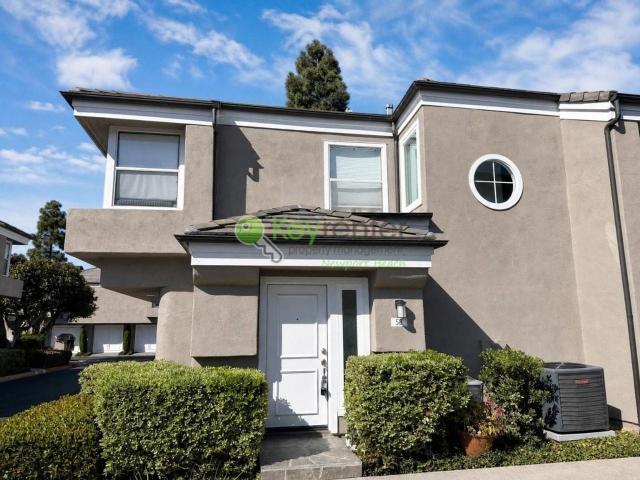 Condo for rent in Corona Del Mar, California