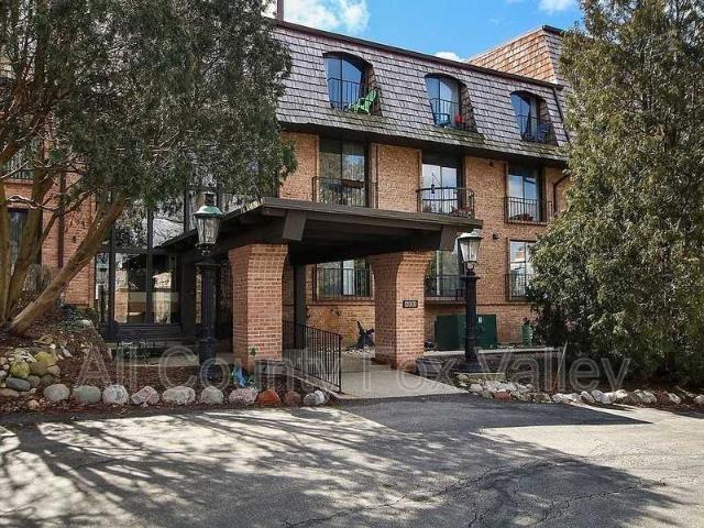 Condo for rent in Barrington, Cook County
