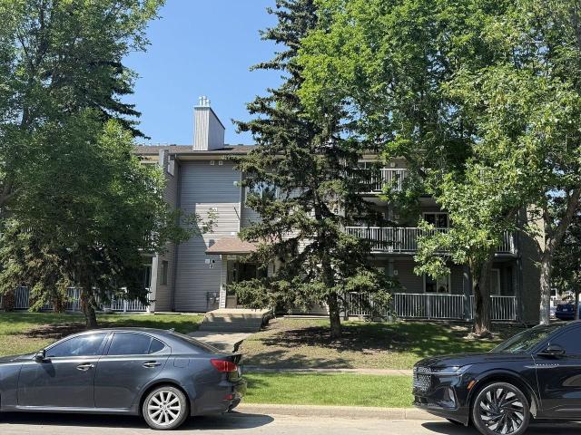 Condo for rent in Wedgewood, Alberta