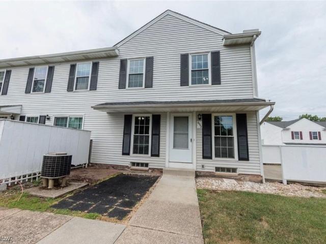 Condo for rent in Brook Park, Ohio