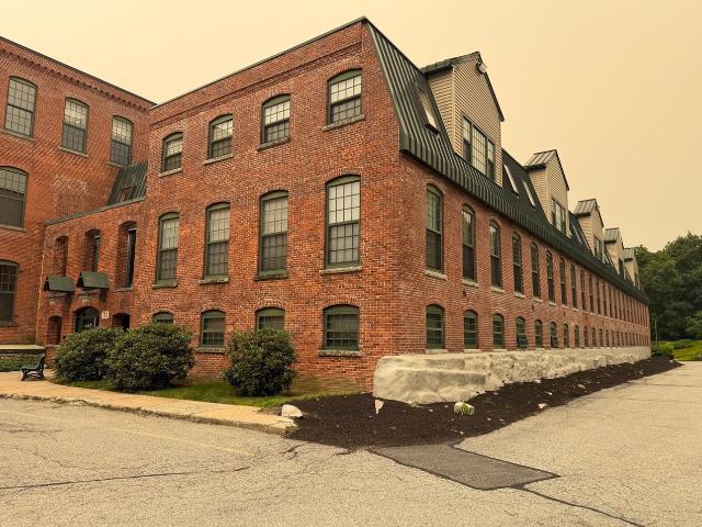 Condo for rent in Chelmsford, Massachusetts