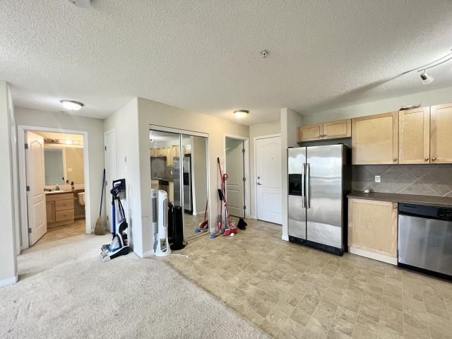 Condo for rent in Wedgewood, Alberta