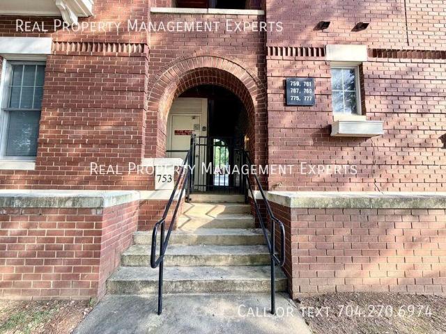 Condo for rent in Mecklenburg, North Carolina