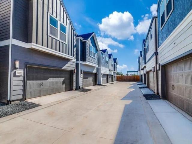 Condo for rent in Houston
