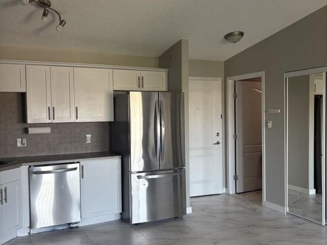 Condo for rent in Wedgewood, Alberta