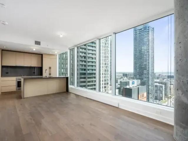Condo for rent in Ville-Marie, Montréal