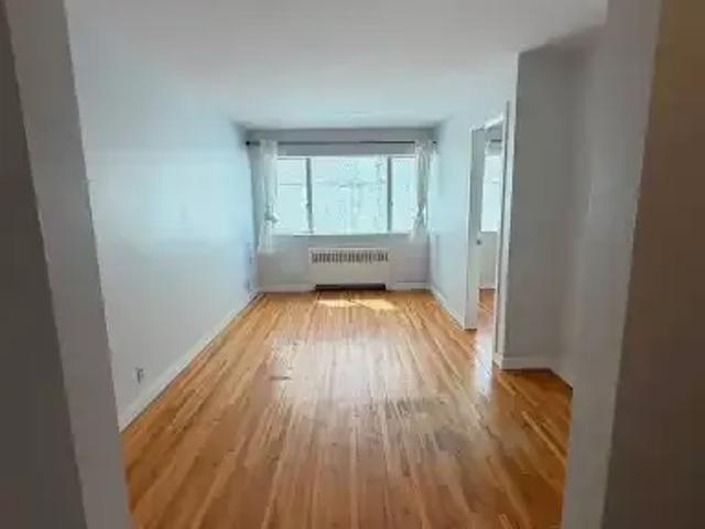 Condo for rent in Denman Village, Vancouver