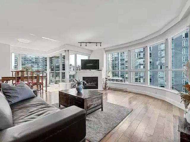 Condo for rent in Coal Harbour, Vancouver