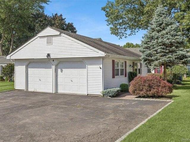 House for sale in Centereach, New York