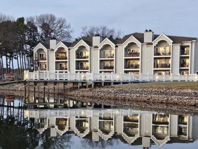 House for sale in Mecklenburg, North Carolina