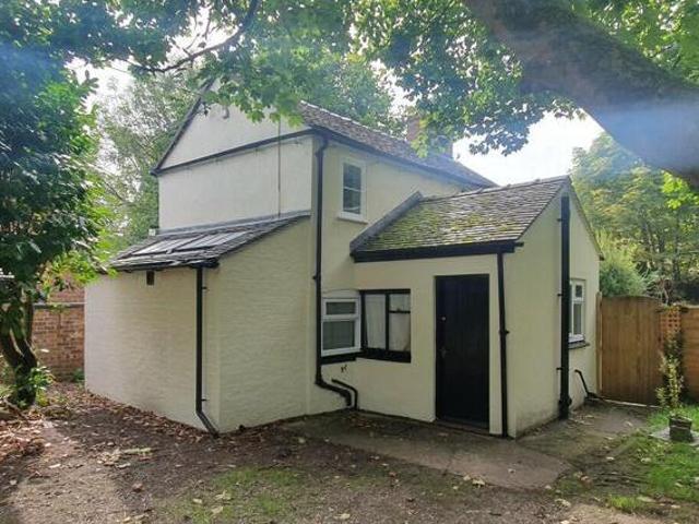 House for rent in Lyons, Greater London