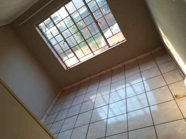 Townhouse for rent in Ekurhuleni, Gauteng