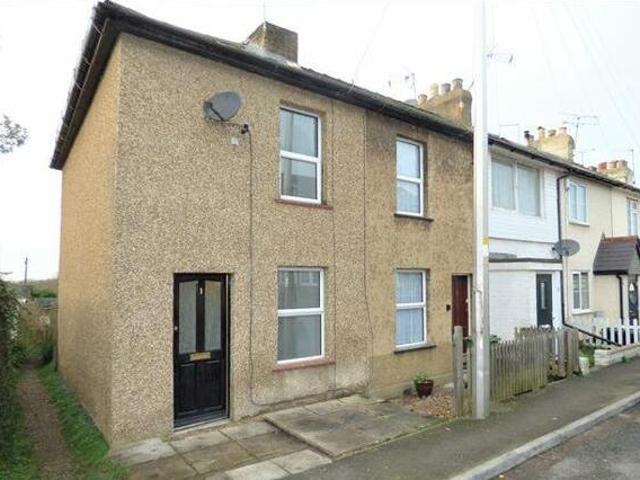 House for rent in Navestock Side