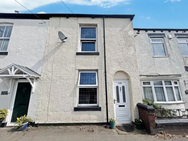Cottage for rent in Westhoughton, Lee Bank